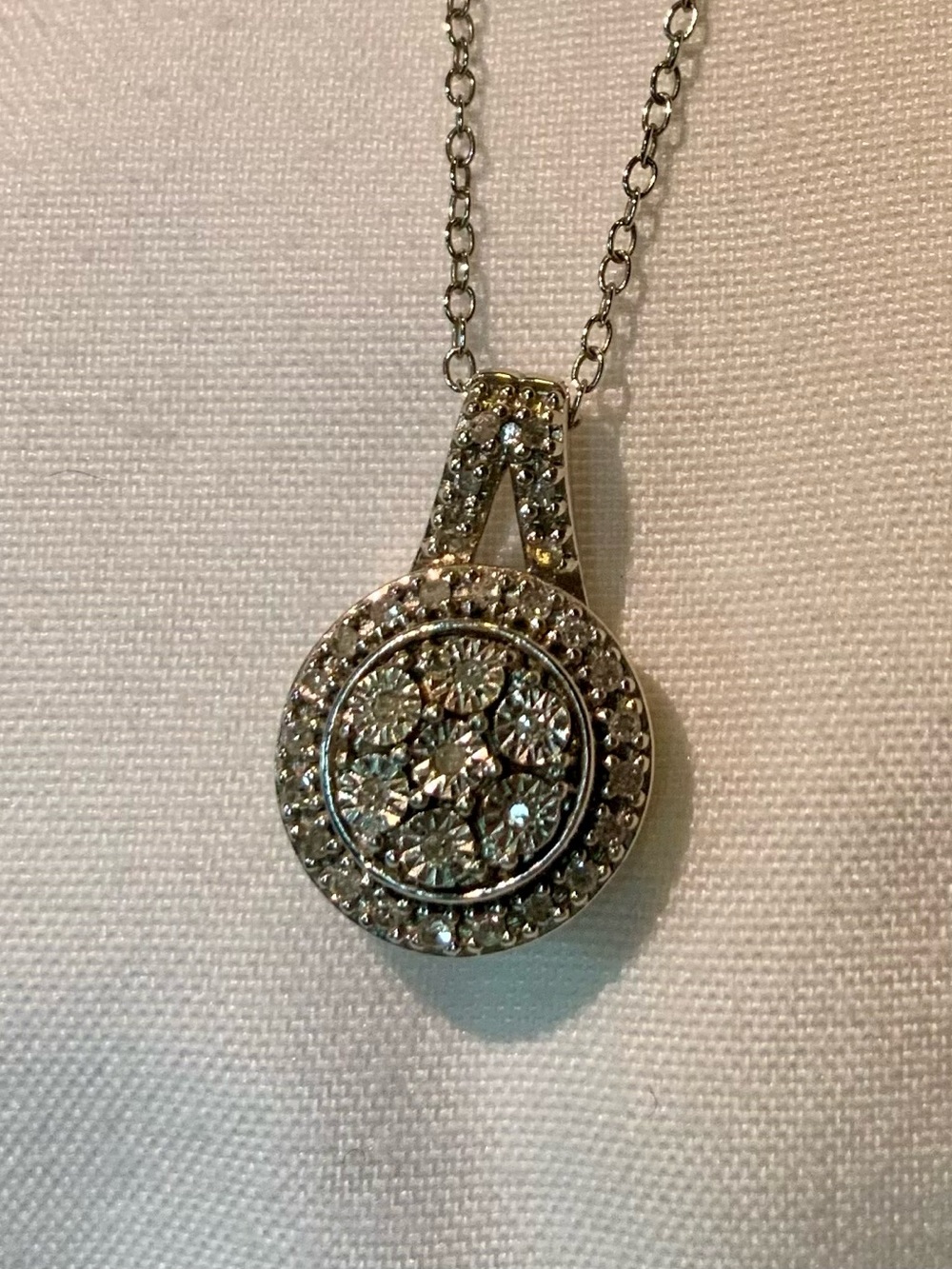 JTV Round Halo Pendant 925 Sterling Silver 18” Necklace